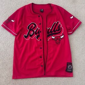 Chicago Bulls Ultra Game red button up basketball jersey NBA - Small